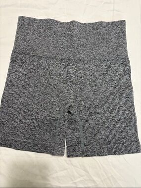 Colsie High-Waist Seamless Knit Bike Shorts — Heather Gray